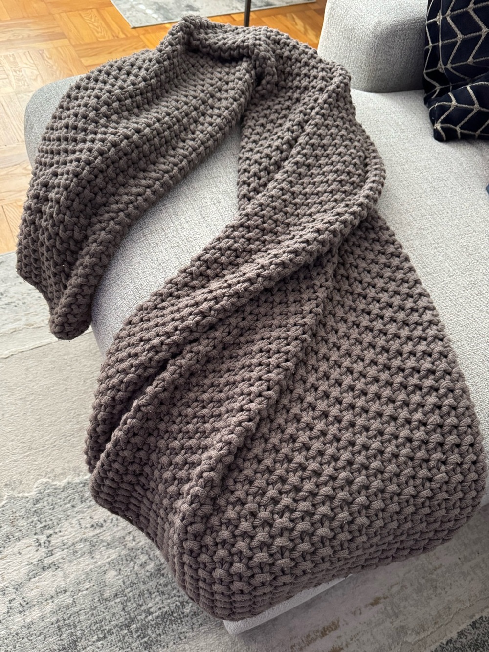 Pottery Barn Bayside Seed Stitch chunky knit throw in grey